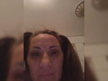 SonyaManya webcam model stream image