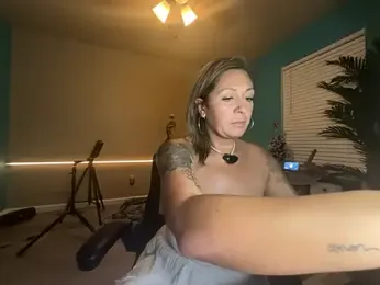 bossyroxy84 webcam model stream image