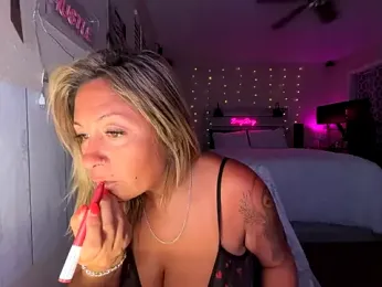 bossyroxy84 webcam model stream image