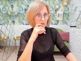 Paris Beautiful webcam model stream image