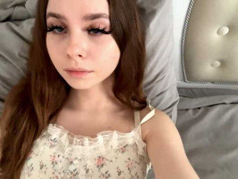 Lil-RO-XO webcam model stream image