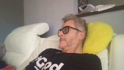 Axl_hot webcam model stream image