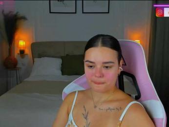 EvaRaider webcam bongacams model stream image