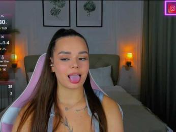 EvaRaider webcam model stream image
