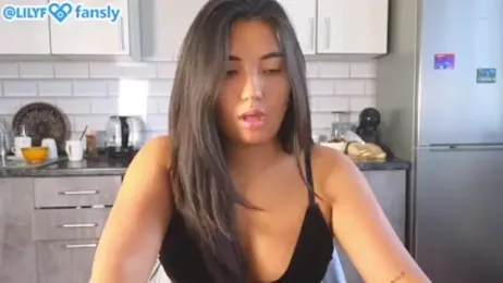 lily__foster webcam stripchat model stream image