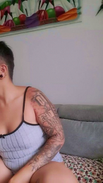 bubblybuum_ webcam model stream image