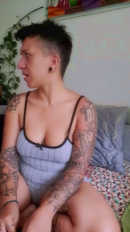 bubblybuum_ webcam model stream image