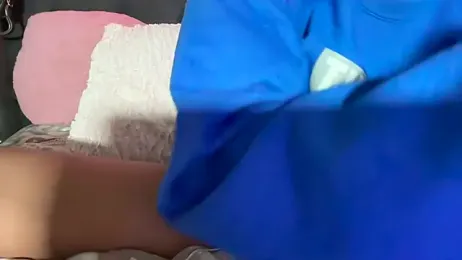 Cum2Charm webcam model stream image