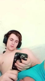 Alexitwink19 webcam model stream image