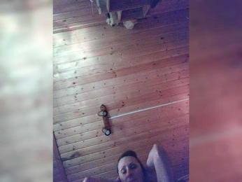 Lizzzo webcam bongacams model stream image