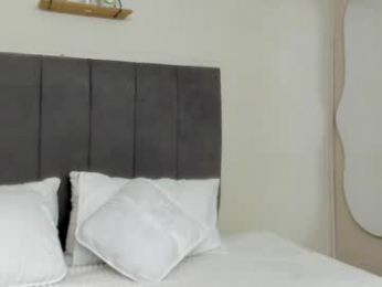 cloe_harry webcam model stream image