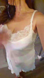Reina70 webcam model stream image