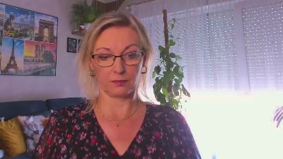 VanessaLUX webcam model stream image