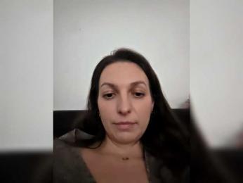 Ellaxxxstar webcam bongacams model stream image