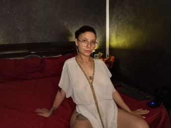 MarryMenedez webcam model stream image