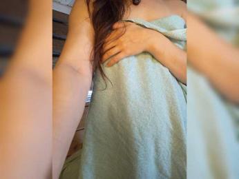 DariMneLubov webcam model stream image