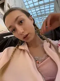 Lia__Love webcam stripchat model stream image