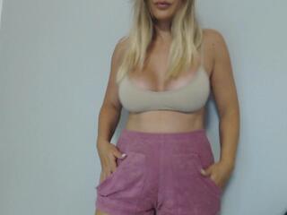 Dolce Serenity webcam model stream image