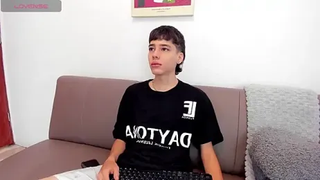 oblivion_deku webcam model stream image