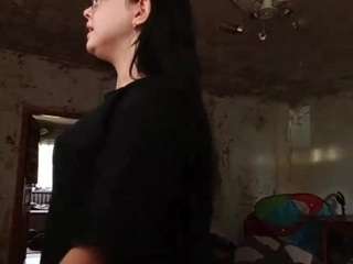 kristansuwannakintho webcam model stream image