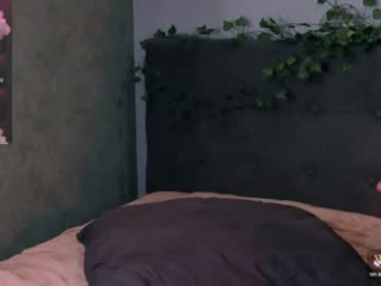 kimmi_1see webcam model stream image