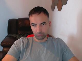 Leo Gianni webcam model stream image