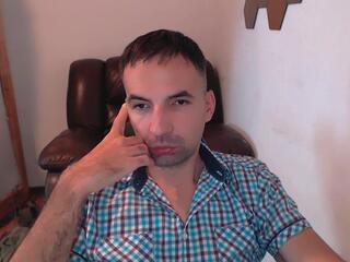 Leo Gianni webcam model stream image