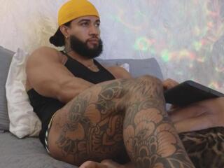 Osher Cox webcam model stream image