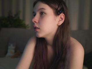 Corrine Dittmann webcam model stream image