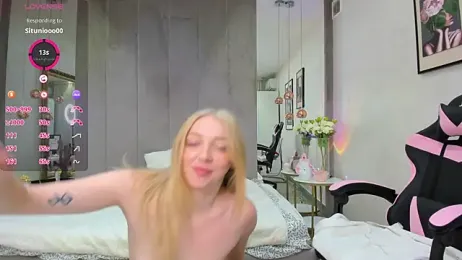 SundyRose webcam model stream image