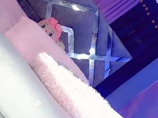 thequeenshot webcam model stream image