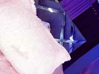 thequeenshot webcam model stream image
