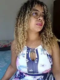 VitoriaFernandes webcam model stream image