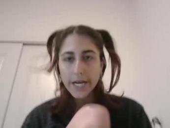 raiyvyn webcam model stream image