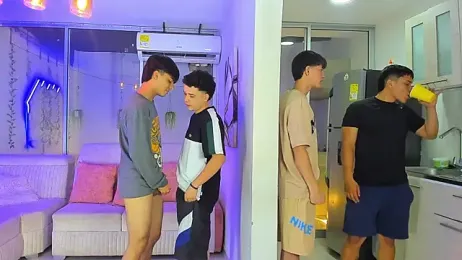 Houseofwarrios webcam model stream image