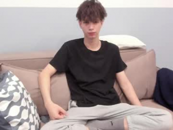 your_shy_guy webcam model stream image