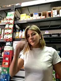 Andrea_19blonde webcam model stream image