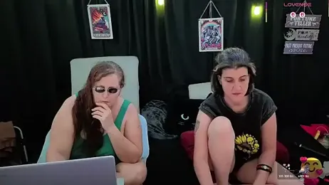 Bella_and_Marie webcam model stream image