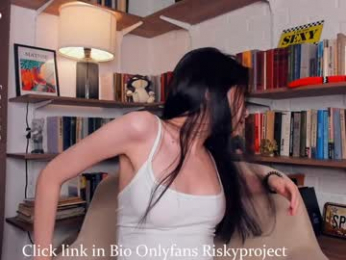 baddieinblack webcam model stream image