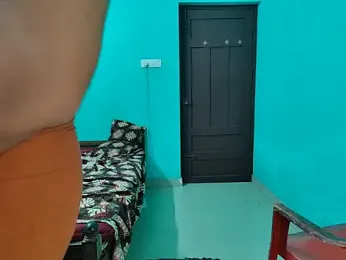 Sultryandrews webcam model stream image