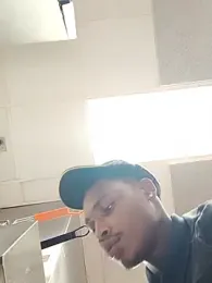 Dropdingo webcam model stream image