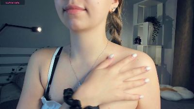 LynBinford webcam model stream image
