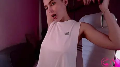 so_cutes webcam model stream image