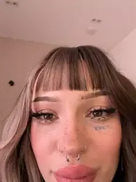 madelinexx webcam stripchat model stream image