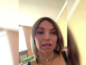 Ella-Pearlie webcam model stream image