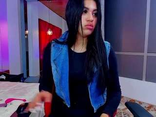 leila-08 webcam model stream image