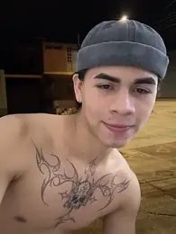Mao_mdn webcam stripchat model stream image