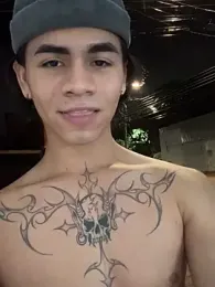 Mao_mdn webcam stripchat model stream image