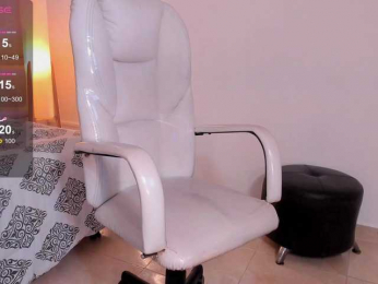 Charlotte4 webcam bongacams model stream image