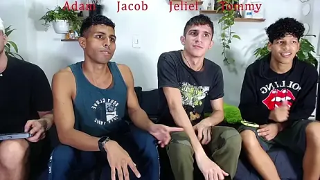 Interracial_Snow_Bunny webcam model stream image